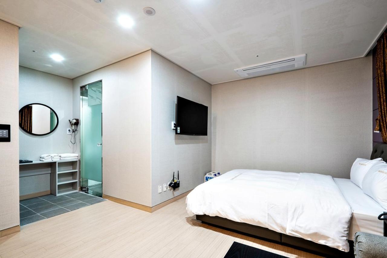 Siheung Seoul Tourist Hotel Exterior foto