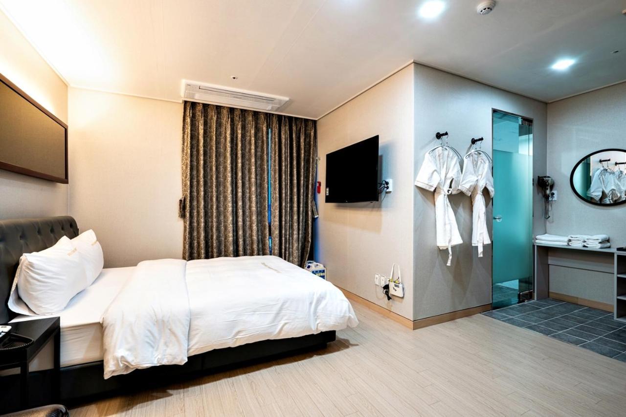 Siheung Seoul Tourist Hotel Exterior foto