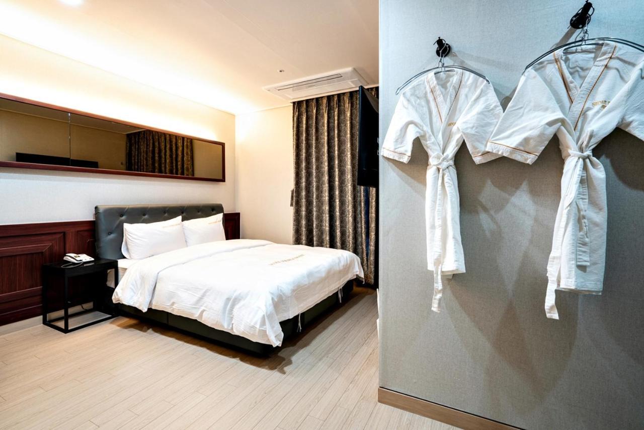 Siheung Seoul Tourist Hotel Exterior foto