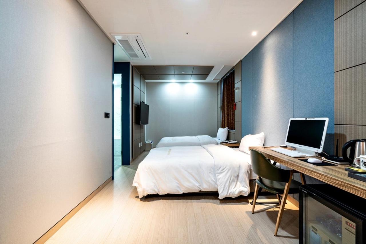 Siheung Seoul Tourist Hotel Exterior foto