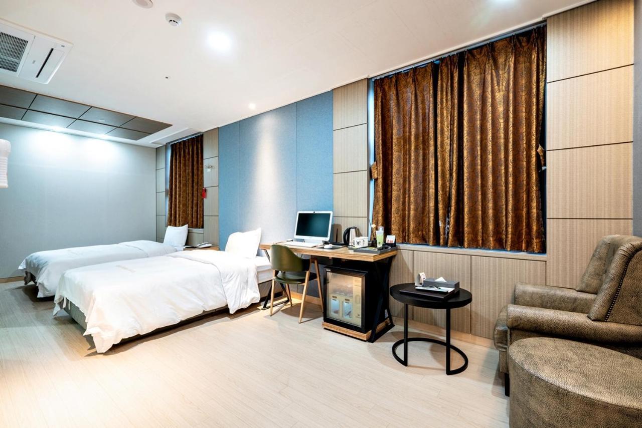 Siheung Seoul Tourist Hotel Exterior foto