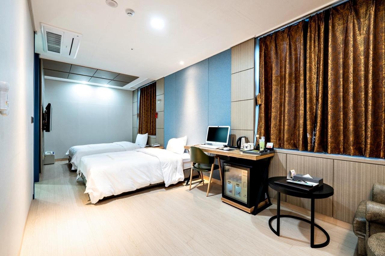 Siheung Seoul Tourist Hotel Exterior foto